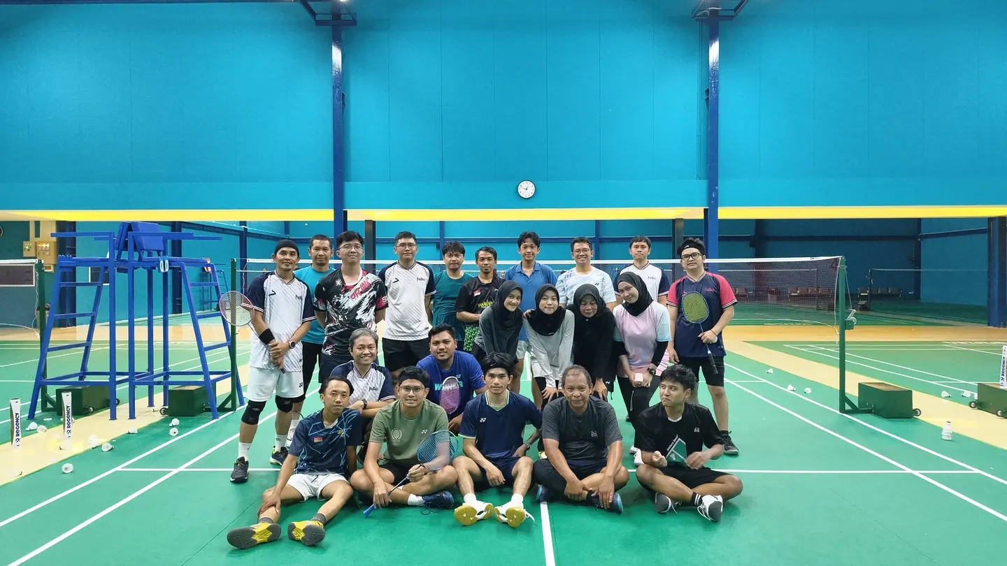 Kegiatan mabar mingguan bersama anggota Fokus Badminton, foto 10.